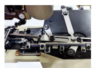 电脑小嘴横筒型三针绷缝机