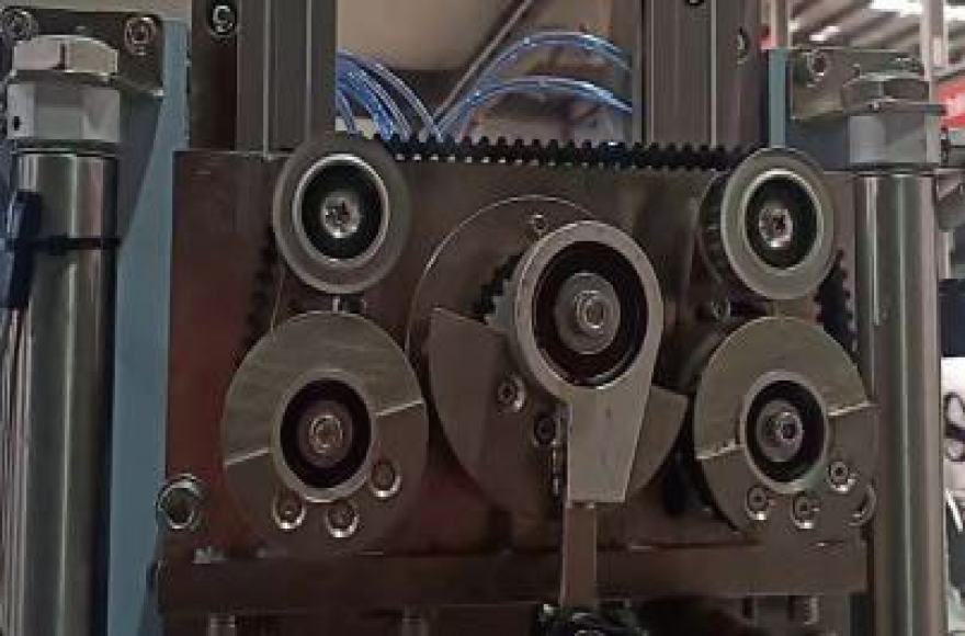 富怡全自动9公分电脑裁床